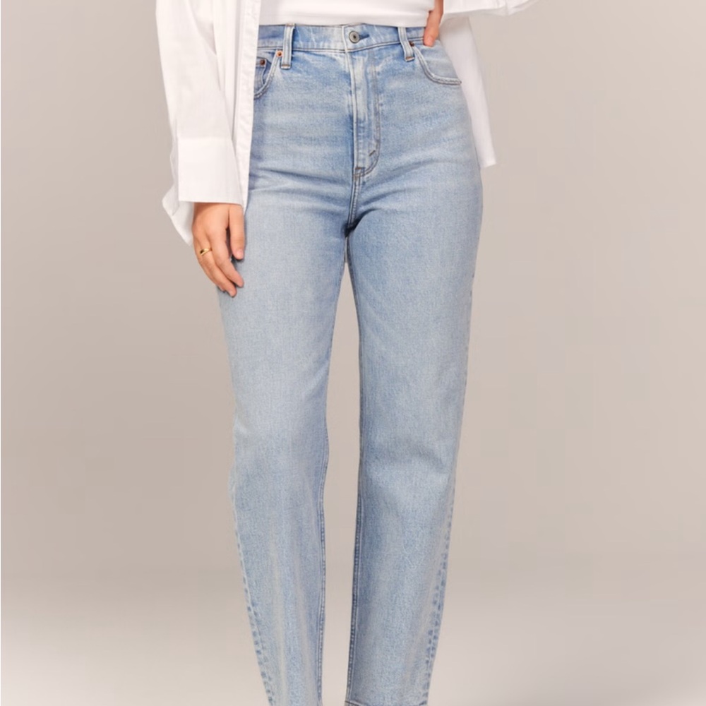 Abercrombie Ultra High Rise Ankle Straight Light Wash 25 Curve Love